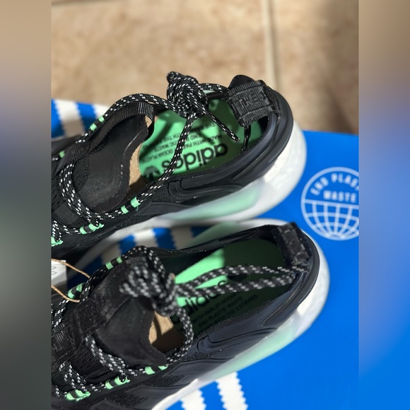 Adidas NMD V3 - Men Size 9.5 US - Brand New with/Box - Picture 9 of 10